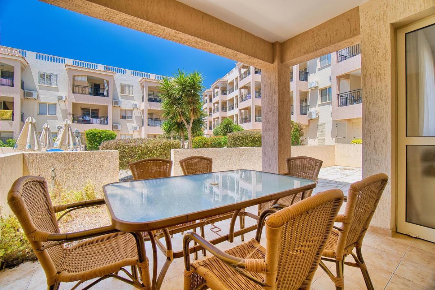 Royal Seacrest F G6 Apartment Paphos ภายนอก รูปภาพ